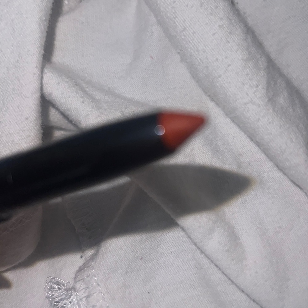 Lush, lasting lip liner.